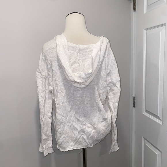 Tyler Jacobs Pullover - Picture 2 of 4